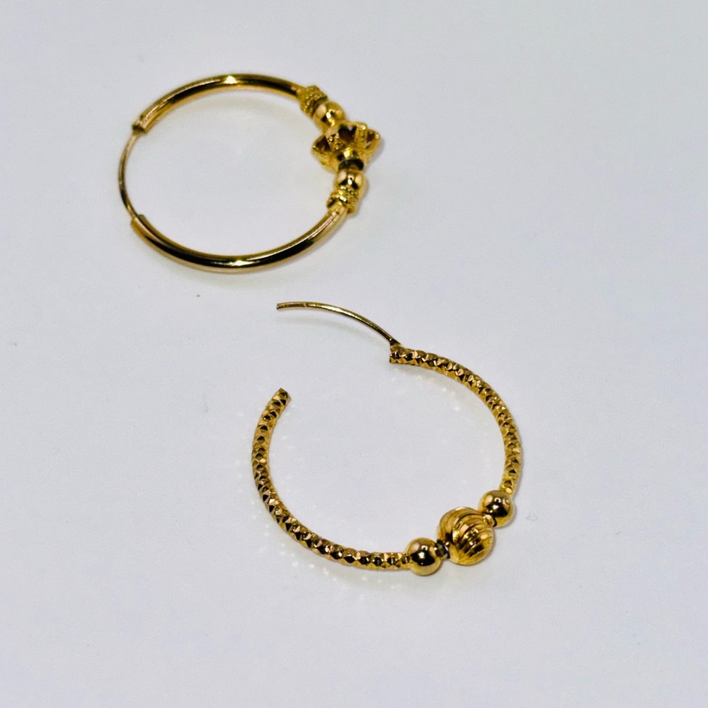 18k yellow gold vermeil diamond cut dubai hoops, beautiful daily wear earrings - Picture 4 of 6